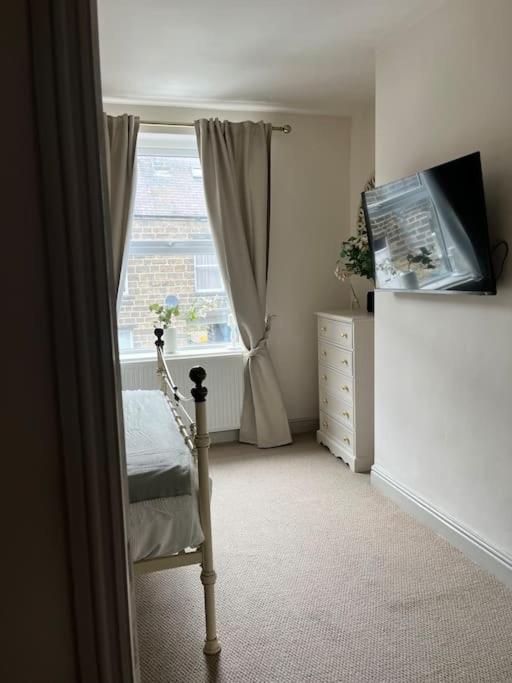 Wellington Cottage อิลคลีย์ ภายนอก รูปภาพ